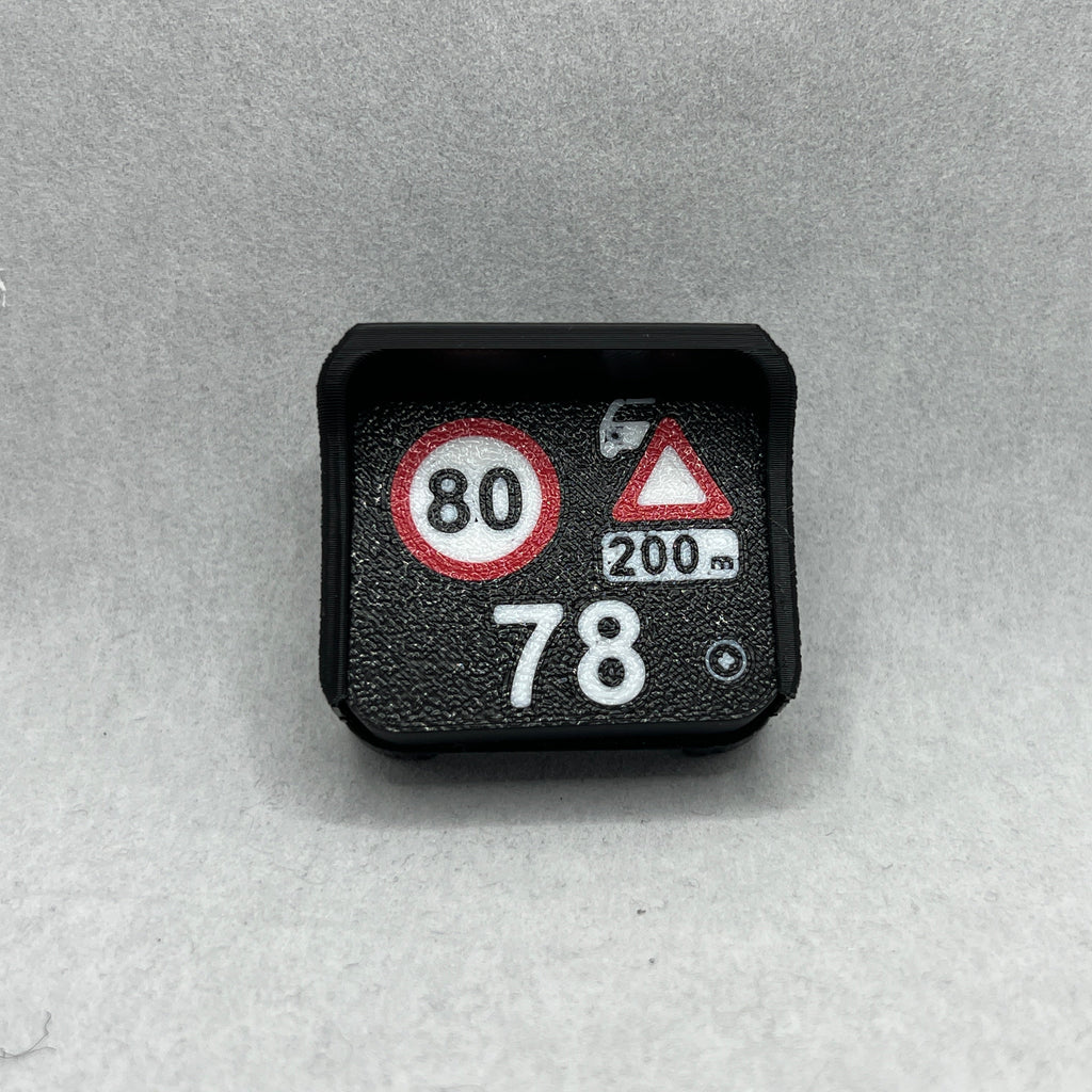 Saphe T holder med skygge