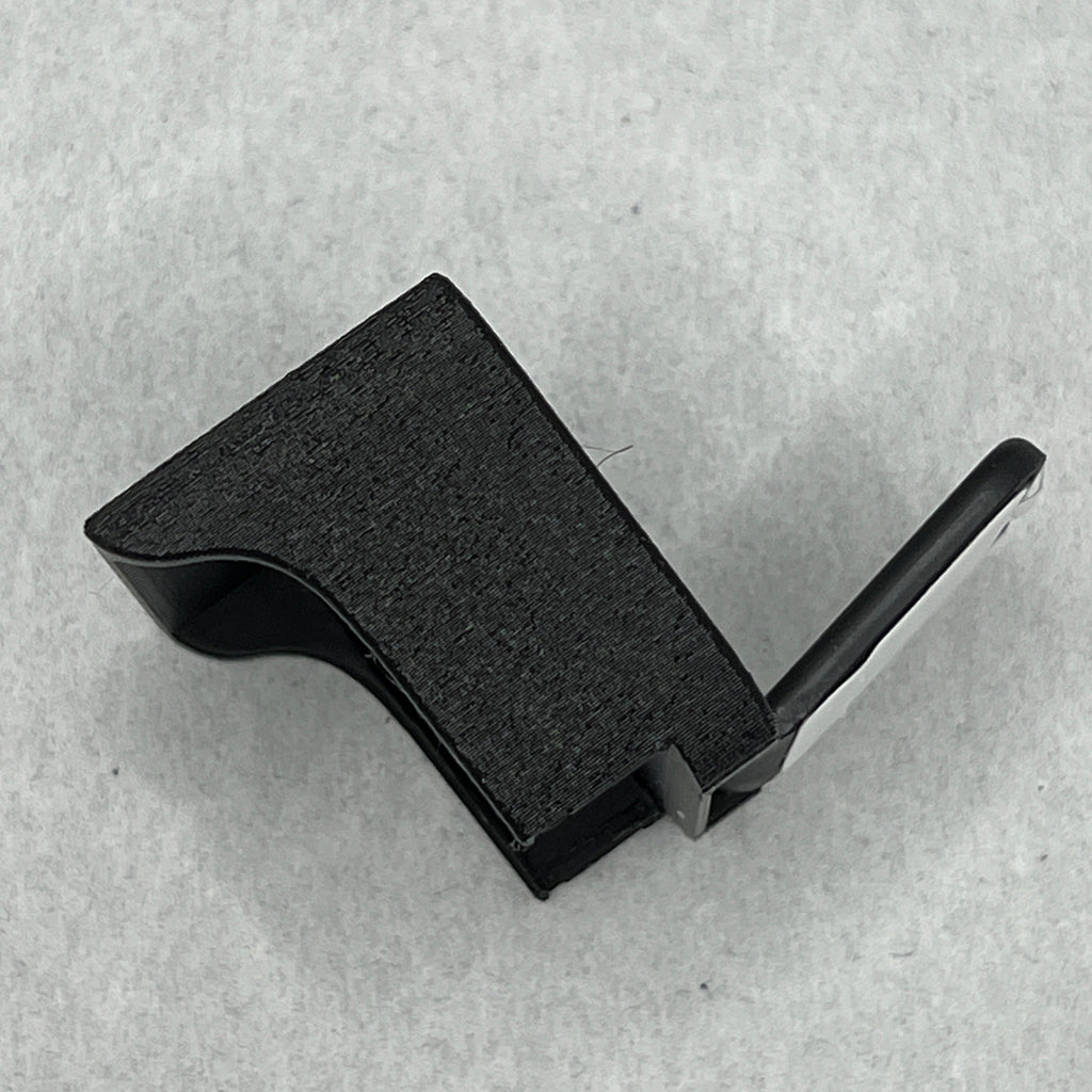 Saphe T holder med skygge